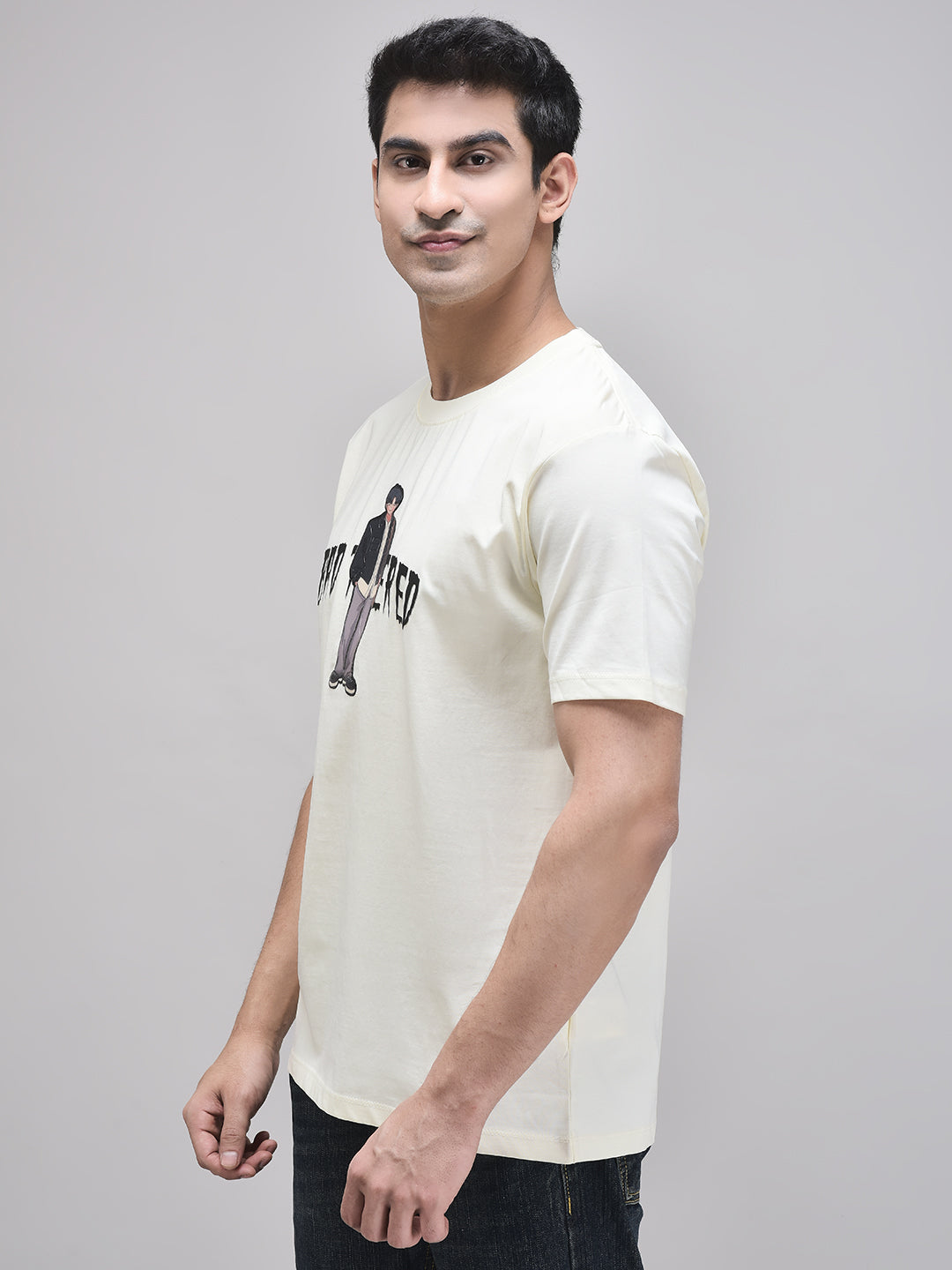 Side view of beige oversized t-shirt – drop shoulder streetwear tee