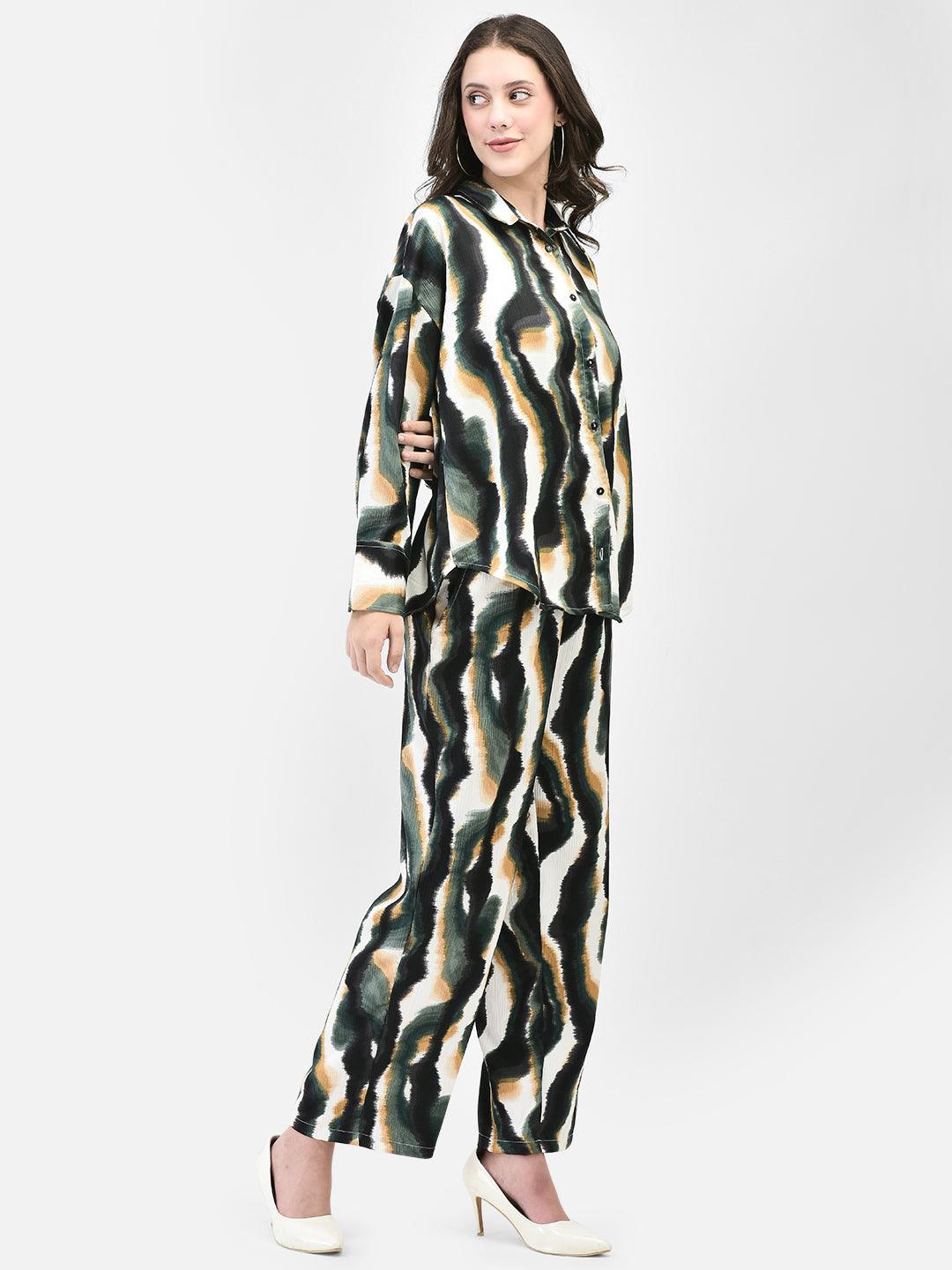 Flowy satin pants and printed shirt set for women