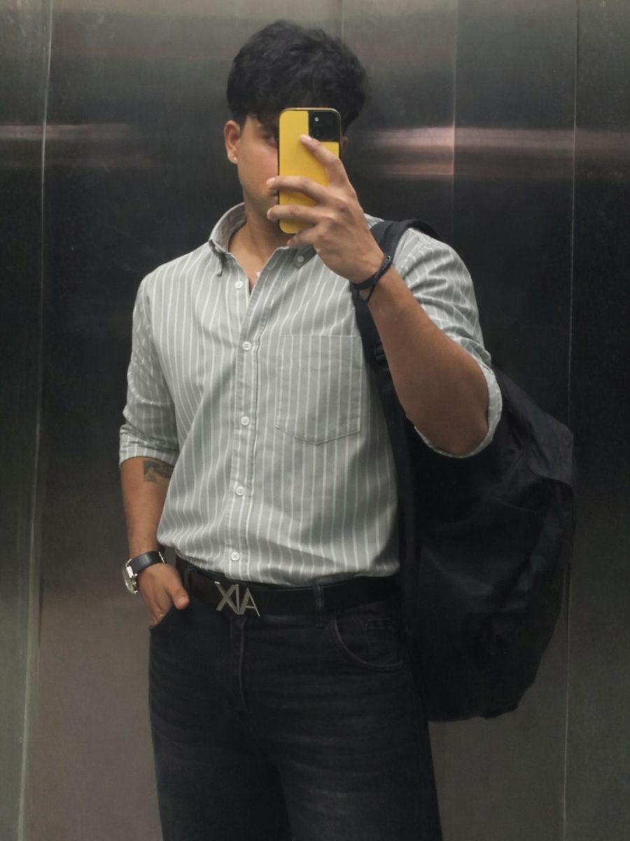 Chirag wearing SAGE OXFORD STRETCH SHIRT (M)